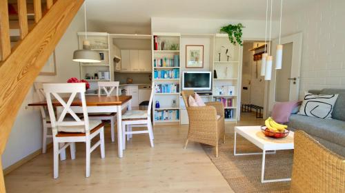 Nieblum Apartamento | Ferienanlage Bei de Süd 43 Ferienwohnung Kajüte 3-OG