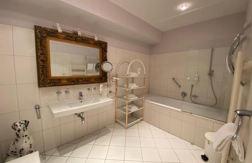Voecklabruck Apartamento | Ferienappartement Auerhahn