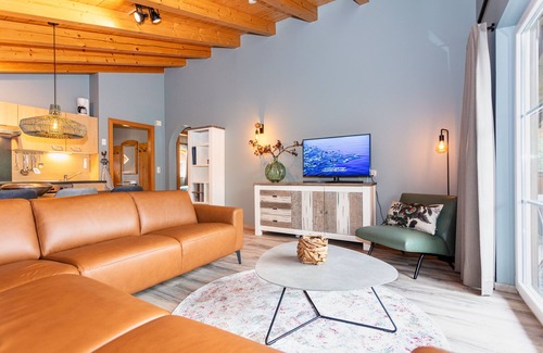 Fieberbrunn Apartamento | Feriendorf-Wallenburg / 6-person holiday apartment with balcony