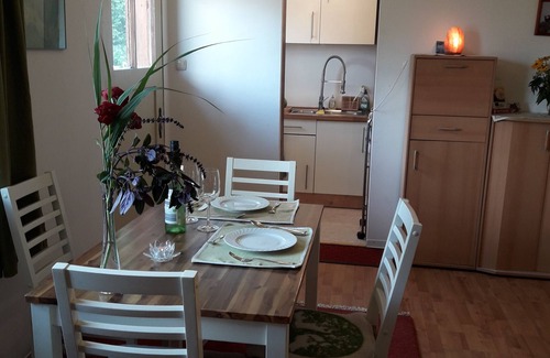 Eggermuhlen Cabina | Ferienhütte am Privatsee, Fischen, Schwimmen, Reiten, Wandern und Radeln