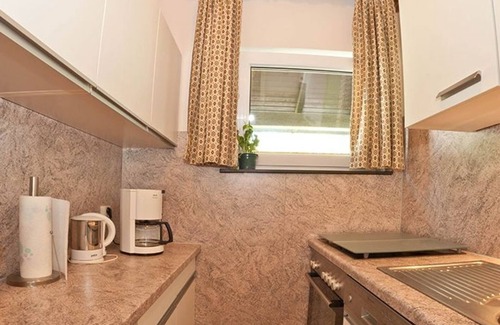 Schwarzenbach Casa | Ferienhaus 42-f mit gut Ausgestatter Küche und Garage - Ferienhäuser im Feriendorf Weissensee im
