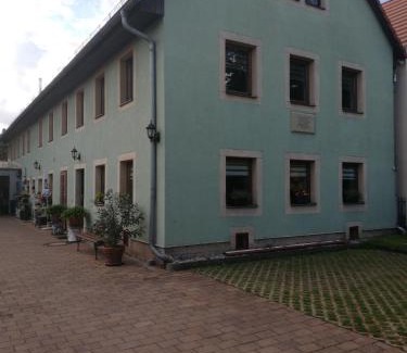 Mickten Casa | Ferienhaus -Am alten Dorfplatz-