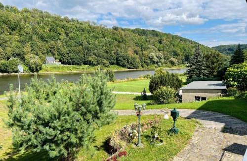 Ebenheit Apartamento | Ferienhaus am Elberadweg mit Sauna & Kamin - Natur, Erholung & S-Bahn-Anbindung - Saxon Oase