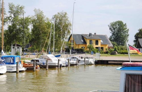 Neuendorf Casa | Ferienhaus am Saaler Bodden
