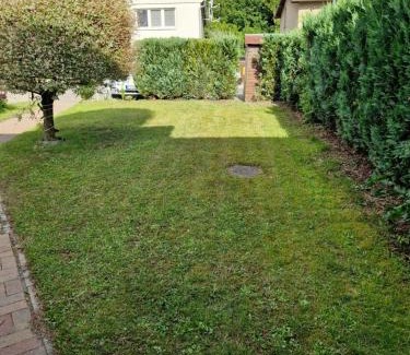 Sagard Casa | Ferienhaus an der Brunnenaue 4 Sterne, E-Ladestation am Haus, Wlan, Netflix, Garten