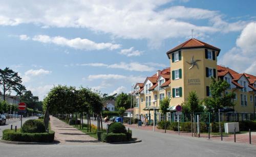 Ostseebad Baabe Casa | Ferienhaus Augustin mit Reetdach