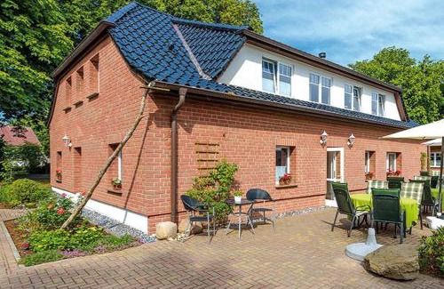 Schaprode Casa | Ferienhaus BODDEN- vis-a-vis Hiddensee für bis zu 15 Gäste in 7 Appartements
