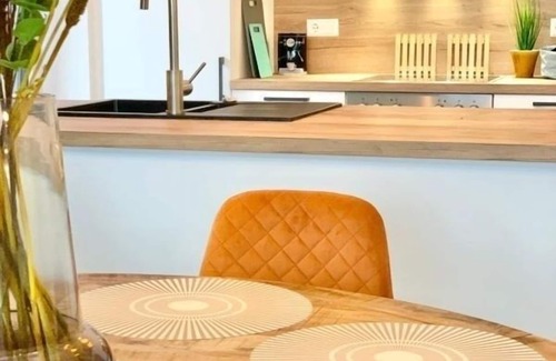 Sehestedt Apartamento | Ferienhaus für 10 Gäste mit 185m² in Jade