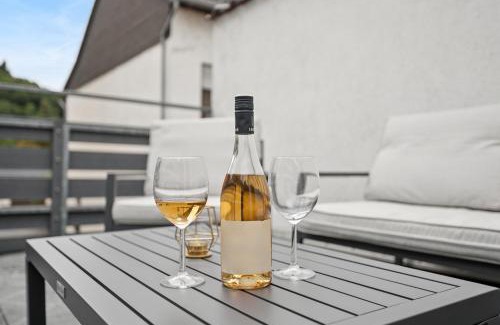 Andernach Apartamento | Ferienhaus für Mensch & Hund mit großer Terrasse
