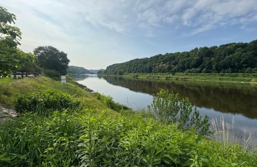 Pirna Casa | Ferienhaus Franz - an der Elbe, mit großem Garten
