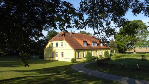 Gingst Apartamento | Ferienhaus Gut Rattelvitz Insel Rügen