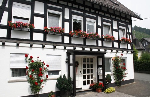 Olsberg Apartamento | Ferienhaus Haus am Medebach