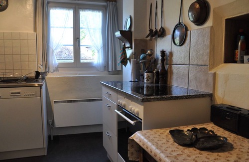 Engadin Scoul Apartamento | Ferienhaus Haus Guardamunt by Interhome