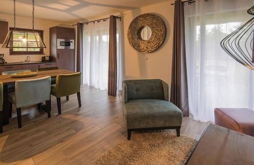 Dobbin-Linstow Casa | Ferienhaus im Van der Valk Resort en Linstow
