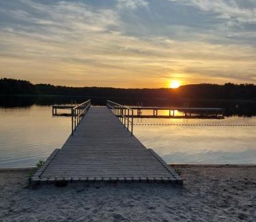 Mecklenburgische Kleinseenplatte Apartamento | Ferienhaus im Wald Mecklenburgische Seenplatte
