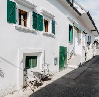 Morbisch am See Apartamento | Ferienhaus in historischer Hofgasse