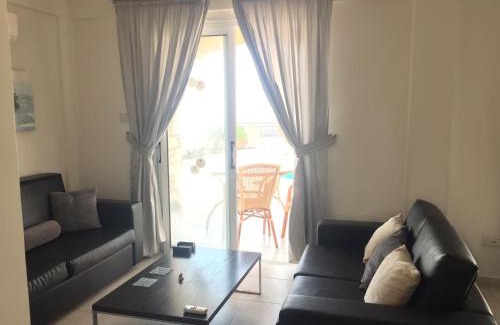 Emba Casa | Ferienhaus In Tremithousa Mit Privatem Pool