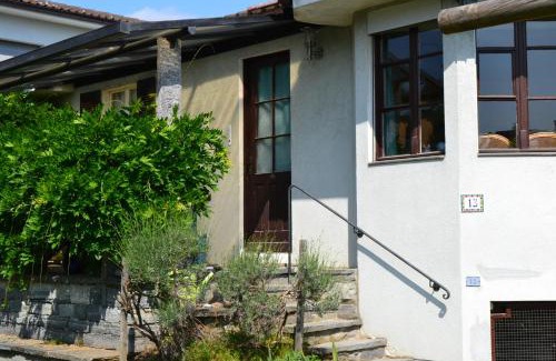 Losone Casa | Ferienhaus mit Garten in CH 6616 Losone Tessin Casa Sabina