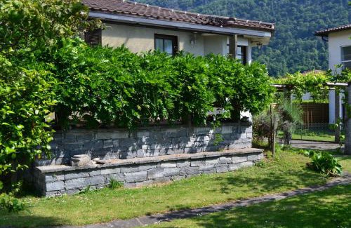Losone Casa | Ferienhaus mit Garten in CH 6616 Losone Tessin Casa Sabina