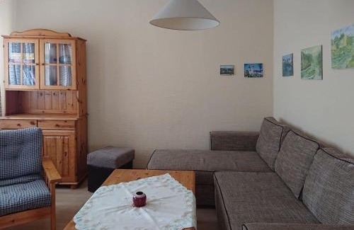 Kossern Casa | Ferienhaus mit Garten, Weinlaube und Aussenpool
