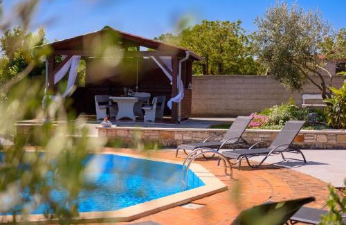 Cokuni Casa | Ferienhaus mit Privatpool für 8 Personen ca 150 qm in Cokuni, Istrien Südküste von Istrien
