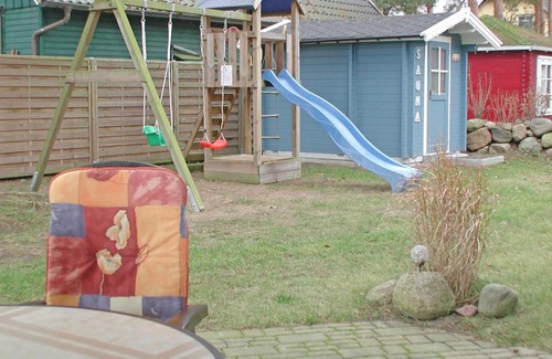 Ostseebad Baabe Apartamento | Ferienhaus Morgenstern in Baabe mit Kamin und Garten