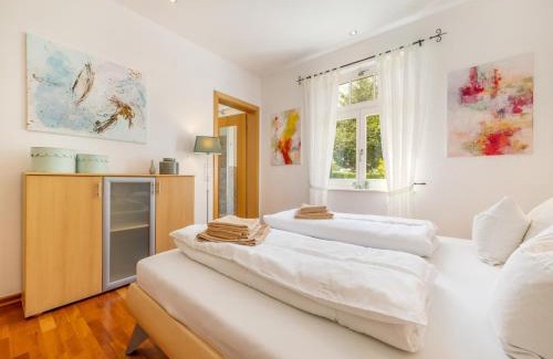 Zudar Casa | Ferienhaus Rügenbrise mit Seeblick direkt am Wasser