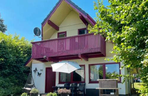 Seepark Kirchheim Casa | Ferienhaus "Schmetterling" am See im Bergland