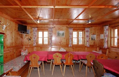 Juns Casa | Ferienhaus Tux Holiday Home