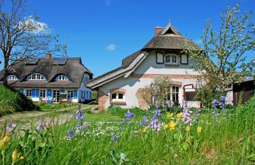 Sellin Casa | Ferienhaus unterm Reetdach
