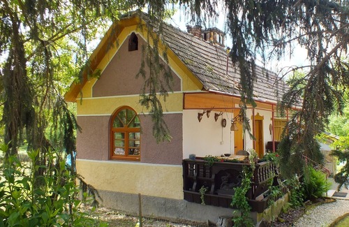 Dobrokoz Cabaña | Ferienhaus Waldhof