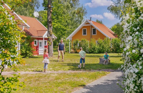 Muritz Apartamento | Ferienhaus Weihe, Reihenhaus, 4 Personen, GS, Terrasse - Feriendorf Müritzufer