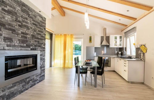 Pula Casa | Encantadora casa en Pula con nueva piscina de 23 m2.