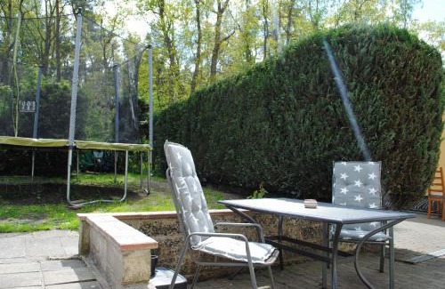 Ostseebad Baabe Apartamento | Ferienhus Baabe FeWo 01 Terrasse, Sauna- und Schwimmbadnutzung im AHOI Sellin