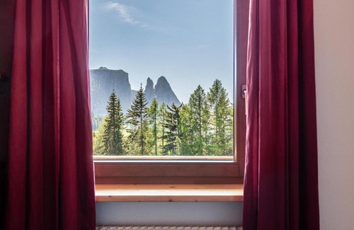Castelrotto Apartamento | Ferienparadies Sabina Latsche