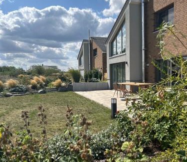 Lobnitz Casa | Ferienresort - idyllisches Ferienhaus mit Privatstrand und Sauna in der Nähe von Leipzig #HausEni