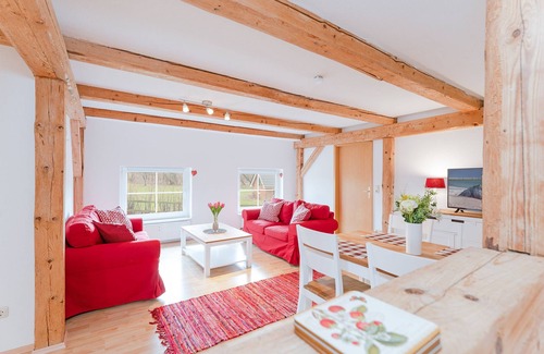Blekendorf Apartamento | Ferienwohnung Über den Feldern mit Balkon in der Holsteinischen Schweiz
