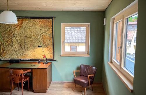 Hofheim in Unterfranken Apartamento | Ferienwohnung 'Ginkgo' mit verwunschenem Garten & privater Sauna