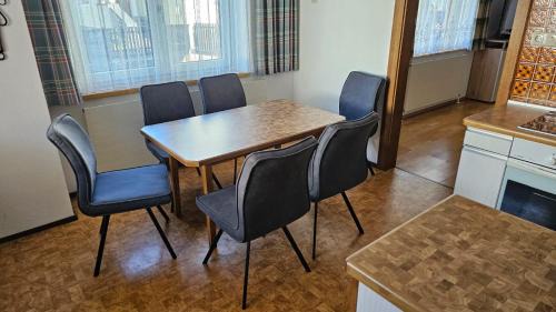Hollersbach im Pinzgau Apartamento | Ferienwohnung Innerhofer