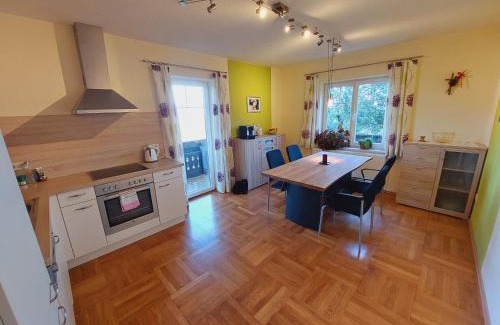 Steinakirchen am Forst Apartamento | Ferienwohnung Lucy am Lonitzberg