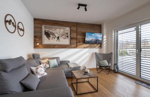 Sankt Johann in Tirol Apartamento | Ferienwohnung Tirolglück mit großem Garten