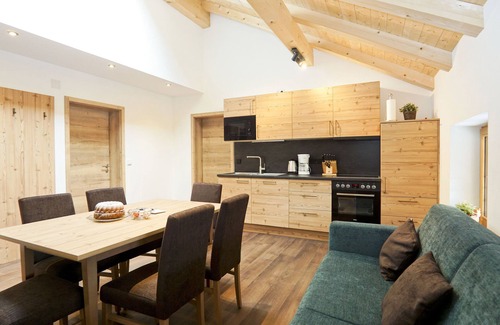 Staudach-Egerndach Apartamento | Ferienwohnungen je 55 m² für 1 bis 6 Personen, 2 Schlafzimmer, Wohnküche, Dusche/wc, Wlan