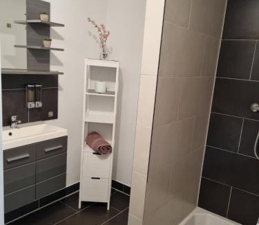 Weissenburg in Bayern Apartamento | Ferienwohnung "HeX N-STuBe"