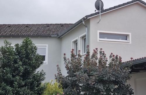 Weissenburg in Bayern Apartamento | Ferienwohnung "HeX N-STuBe"