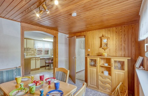 Bad Berleburg Apartamento | Ferienwohnung Über 2 Etagen mit Badewanne und Wlan