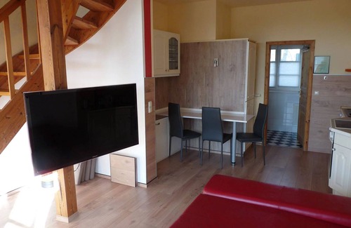 Hinrichshagen Cabaña | Ferienwohnung 1 - Gaststätte und Pension Schinkenkrug - Objekt 50882
