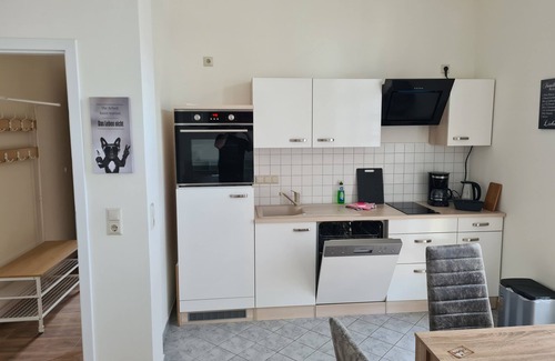 Arnsdorf Apartamento | Ferienwohnung 1- Raum mit Balkon, Zusätzl. Kinderbett Möglich 20min v. Dresden