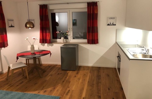 Monheim Apartamento | Ferienwohnung 1a mit TV und Wlan