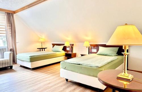 Loehne Apartamento | Ferienwohnung 6 Pers WLAN und Parkplatz, HDZ und Kliniken in der Nähe, direkt an der A2 und A30 gelegen