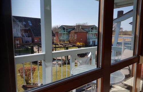 Neuensien Apartamento | Ferienwohnung 7 im Haus am See mit Balkon